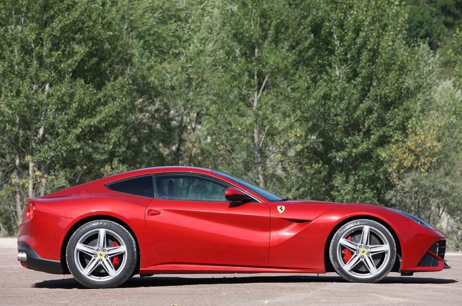  Ferrari F12berlinetta 2012 года  (фото 70 из 104)